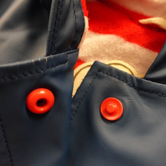 Hatley Girls' Classic Rain Jacket Size 3 Blue with Red Stripe Lining - Picture 5 of 9